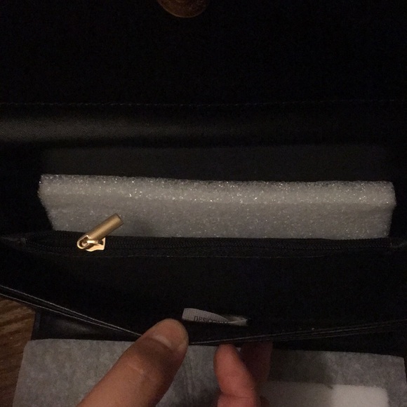 🛍️# 792 Magnetic Flap Closure - Picture 4 of 5